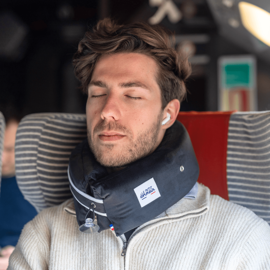 Le Petit Dormeur 3-in-1 Travel Pillow Velours Black - Maison Pont